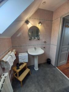 Ein Badezimmer in der Unterkunft chambres et gites d'étretat