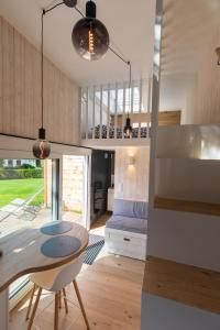 Kuchyň nebo kuchyňský kout v ubytování Tiny house avec vue sur les étoiles
