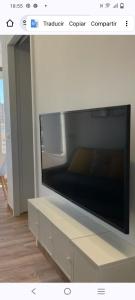 Telewizja i/lub zestaw kina domowego w obiekcie Coblanca-Benidorm beach