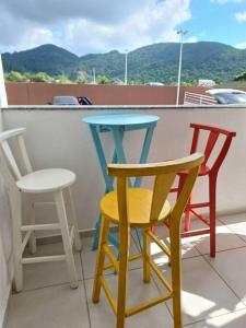 Een balkon of terras bij Apartamento em Itapema- 10k de Balneário Camboriú