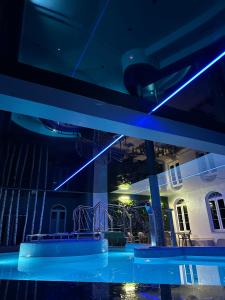 Bazén v ubytování Jarzębinowy Resort & SPA nebo v jeho okolí