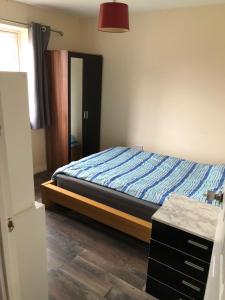 Ένα ή περισσότερα κρεβάτια σε δωμάτιο στο Hazem