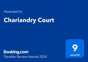 Palkinto, sertifikaatti, kyltti tai muu asiakirja, joka on esillä majoituspaikassa Chariandry Court