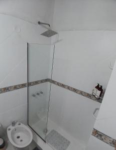 Um banheiro em Arco de Luz, Depto Céntrico