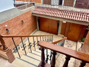 einen Blick über eine Treppe in einem Gebäude in der Unterkunft San Miguel, precioso depa 3 camas, internet y cable in Lima