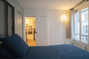 Beautiful cocoon - near Sacre-Coeur