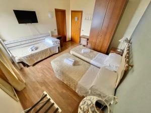 Φωτογραφία από το άλμπουμ του Hotel Ristorante La Sorgente σε Plesio