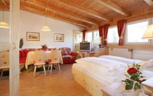 Postel nebo postele na pokoji v ubytování Garni B&B Schenk