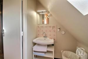 Koupelna v ubytování Du corps de garde + 28 fotografií