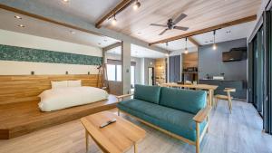 Televisyen dan/atau pusat hiburan di WAT RESORT 焚火とサウナBBQandリゾートヴィラ 高山