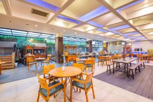 Restaurace v ubytování THE 1O1 Bandung Dago