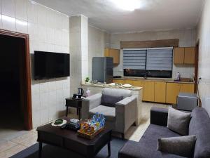 Nhà bếp/bếp nhỏ tại Cozy Home 4