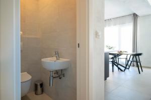 Gallery image of Exclusive Seafront Suite with jacuzzi in Zavala