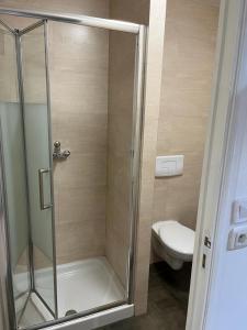 Koupelna v ubytování Hôtel Lyonnais