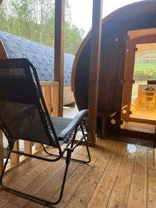 Glamping TOMAMU的休息区