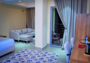 Posezení v ubytování Jees Hotel