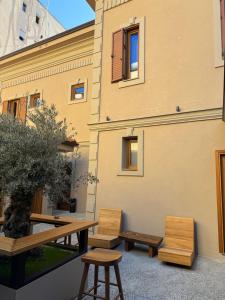 Budova, kde se hotel nachází