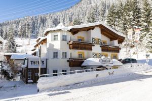 Obiekt Arlen Lodge Hotel inkl Premium Karte im Sommer zimą