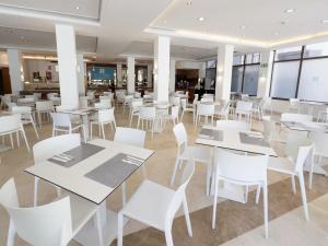 Reštaurácia alebo iné gastronomické zariadenie v ubytovaní BLUESEA Montevista Hawai