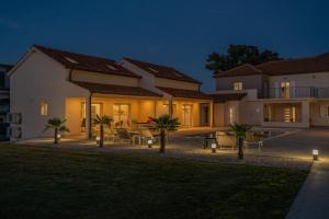 Budova, kde se prázdninový dům nachází