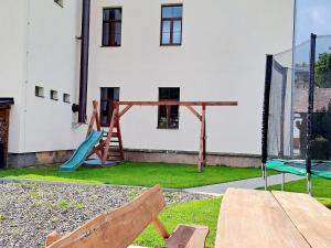 Herní místnost nebo prostor pro děti v ubytování Spacious holiday home with barbecue