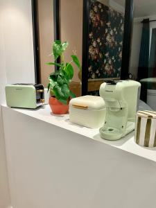 Fotografie z fotogalerie ubytování Appartement centre historique, idéal couple v destinaci Hyères