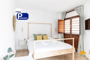 Posteľ alebo postele v izbe v ubytovaní Casa Capuchinos - FREE PARKING by Cadiz Time