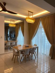 Fotografie z fotogalerie ubytování Single storey bungalow Tangkak v destinaci Tangkak