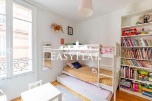 Beautiful 4 - bedroom apartment near Seine River and Roland Garros, Paris 16, by Easyflat