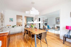 Beautiful 4 - bedroom apartment near Seine River and Roland Garros, Paris 16, by Easyflat