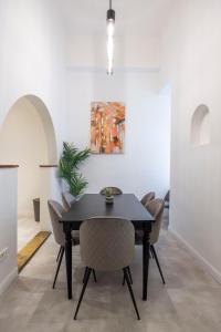 Spacious Vintage Apartment for 12PPL 1071 Budapest, 32 Damjanich utca kép - 2