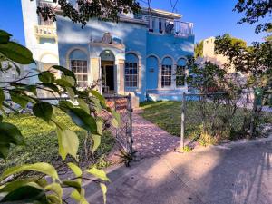 Foto Miamis asuva majutusasutuse Shenandoah Victorian Suite with TV's in every room galeriist
