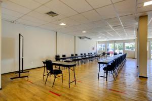 Khu vực hỗ trợ khách đi công tác/phòng hội thảo tại Blue Tree Towers Sorriso