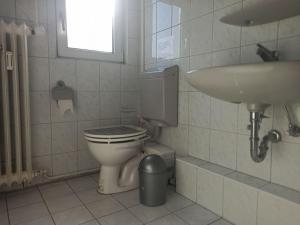 ห้องน้ำของ Monteurzimmer - Waldbronn