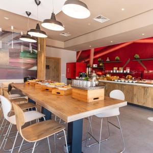 Φαγητό σε αυτό το ξενοδοχείο ή κάπου εκεί κοντά