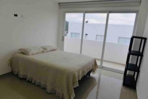 Postel nebo postele na pokoji v ubytování Espectacular casa en oferta con piscina privada y vista al mar + 24 fotografií