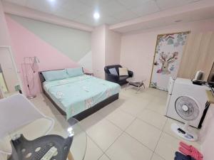 A seating area at Good Fit Homestay