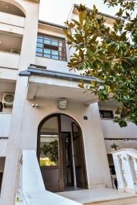 Afbeelding uit fotogalerij van Magnolia rooms and apartments in Sutomore