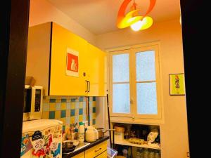 Artist designed flat in central area Montparnasse