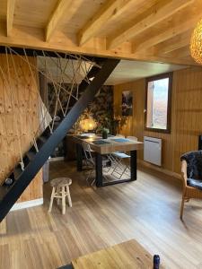 Posezení v ubytování Le chalet de l’Onde