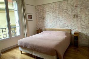 Spacious 120 m nest near Montmartre