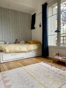 Spacious 120 m nest near Montmartre