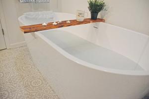 Foto dalla galleria di Relaxing 2-Master Suite Mountain Top - Fire Pit a New Market