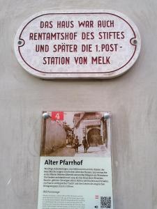 Un certificado, premio, letrero u otro documento en Altstadt Apartment Melk