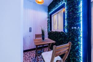 Ein Sitzbereich in der Unterkunft HOSTAL LUXURY NIT I DIA