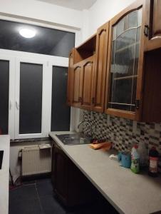Una cocina o zona de cocina en Room in BB - undefined