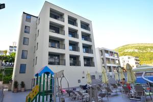 Здание апартаментов/квартиры