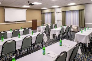 Ärikülastajate ala ja/või konverentsiruum majutusasutuses Hampton Inn Eugene