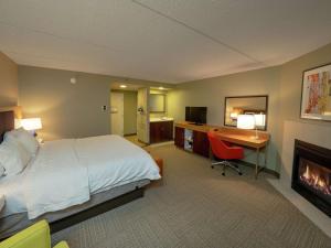 Voodi või voodid majutusasutuse Hampton Inn Hazleton toas