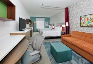 TV a/nebo společenská místnost v ubytování Home2 Suites By Hilton Hagerstown